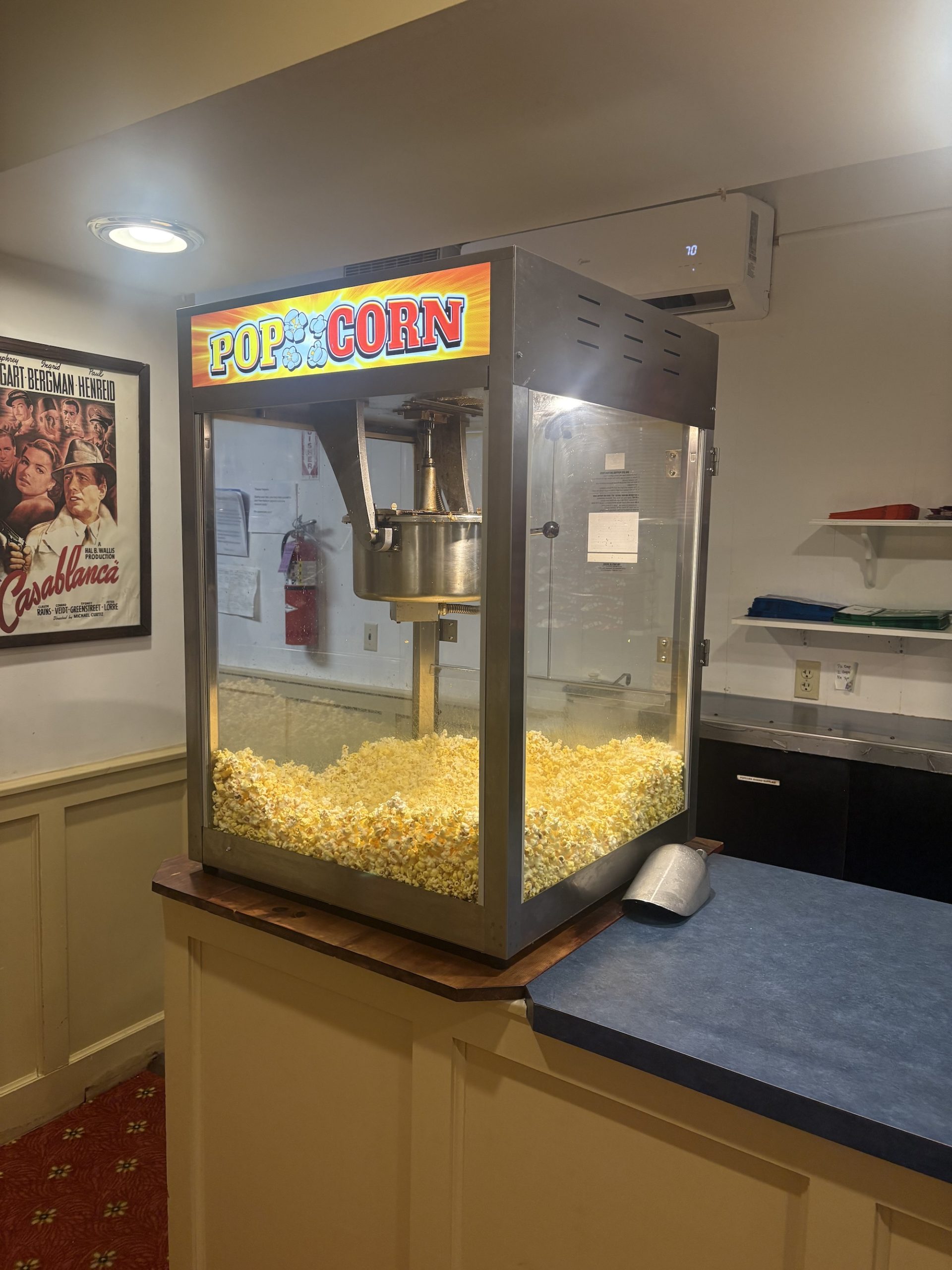 popcorn machine at the strand
